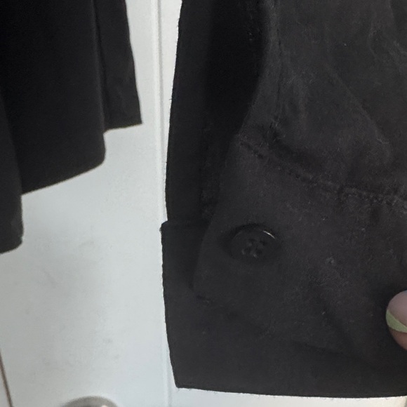 Le Chateau Elegant Black Shirt - Picture 5 of 7